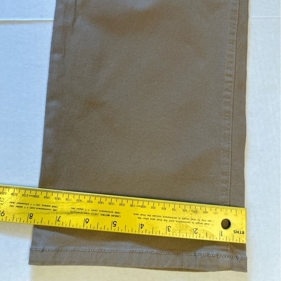 Gloria Vanderbilt Amanda trouser premium Twill khaki pants NWT Sz-14 Average. R6 - Picture 8 of 9